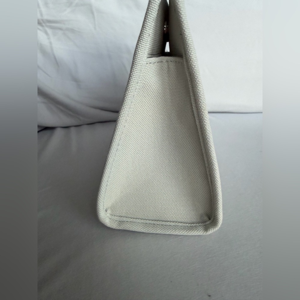 Dior Cream Canvas Cosmetic Bag - Picture 2 of 4